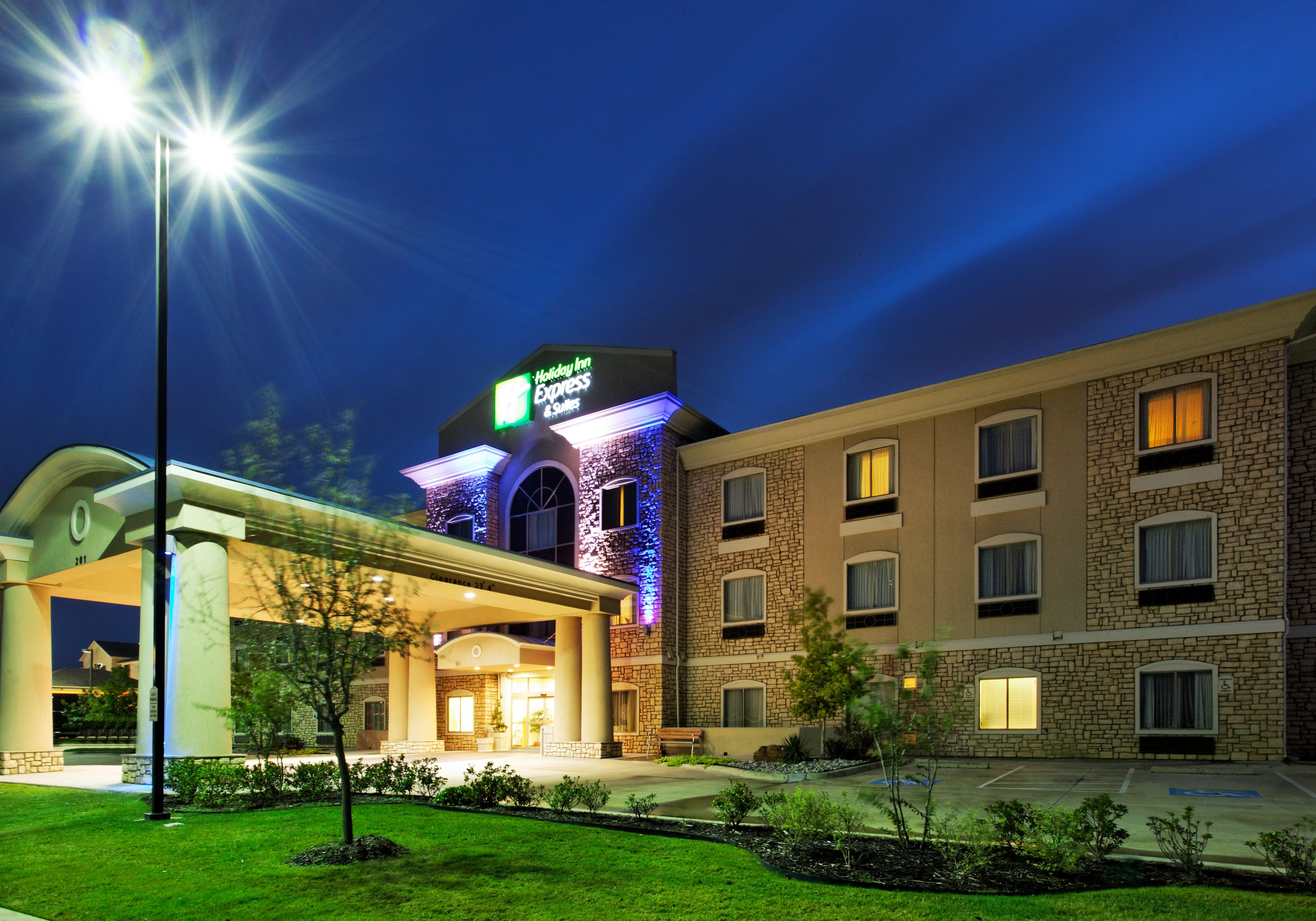 Holiday Inn Express Hotel & Suites Mansfield By Ihg Exterior foto
