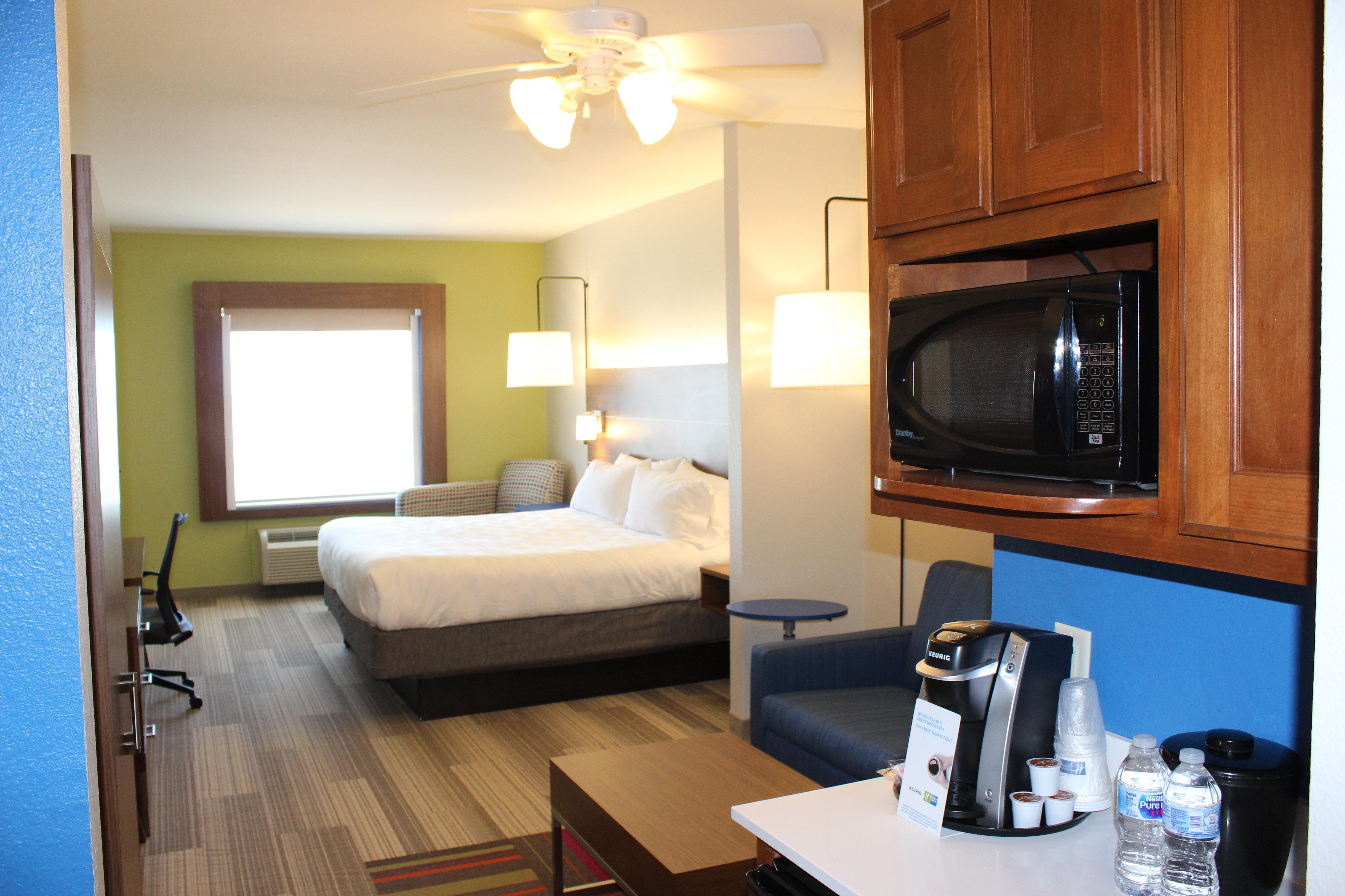 Holiday Inn Express Hotel & Suites Mansfield By Ihg Exterior foto